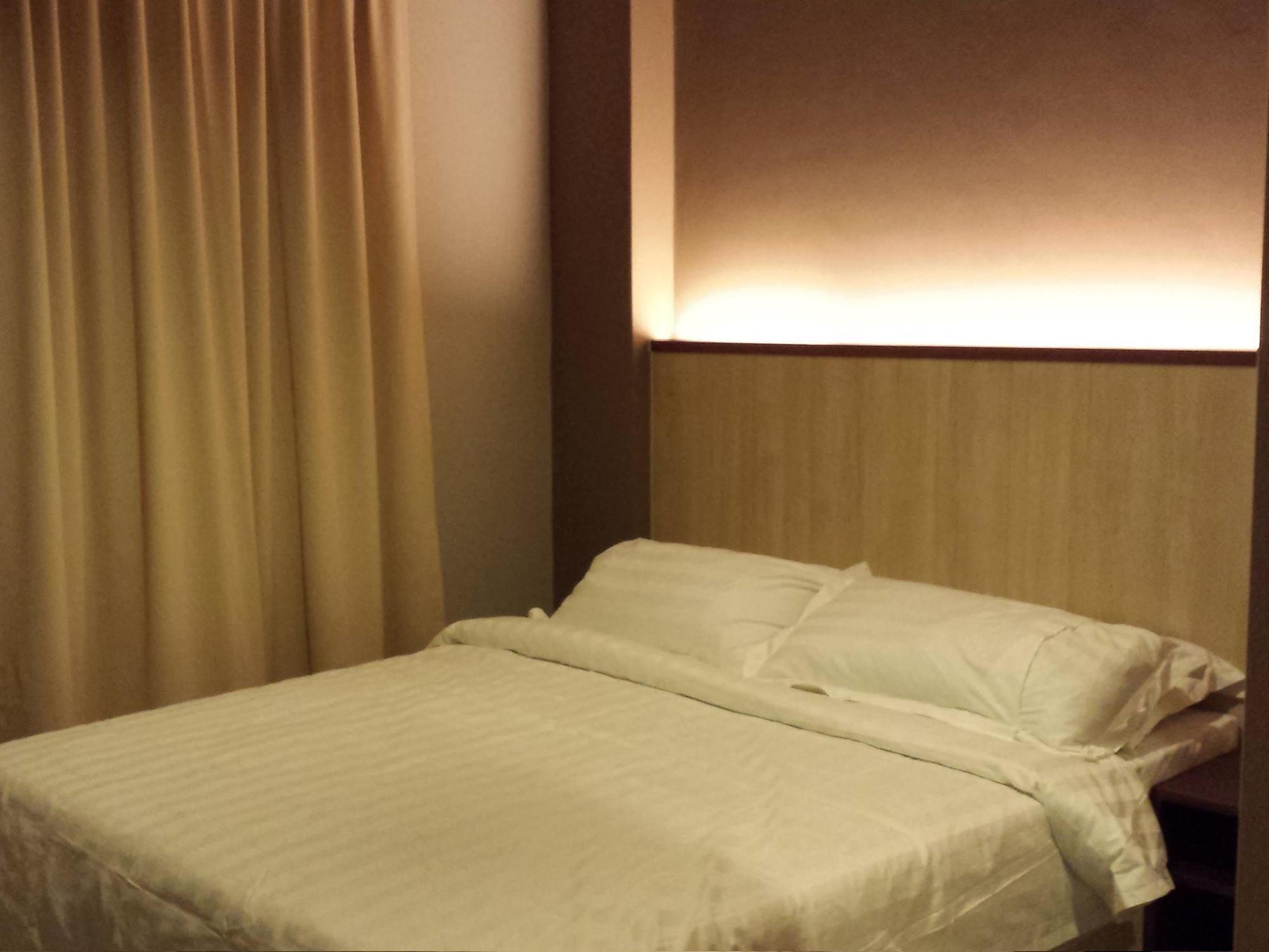 Tribeca Suites Кучінг Екстер'єр фото