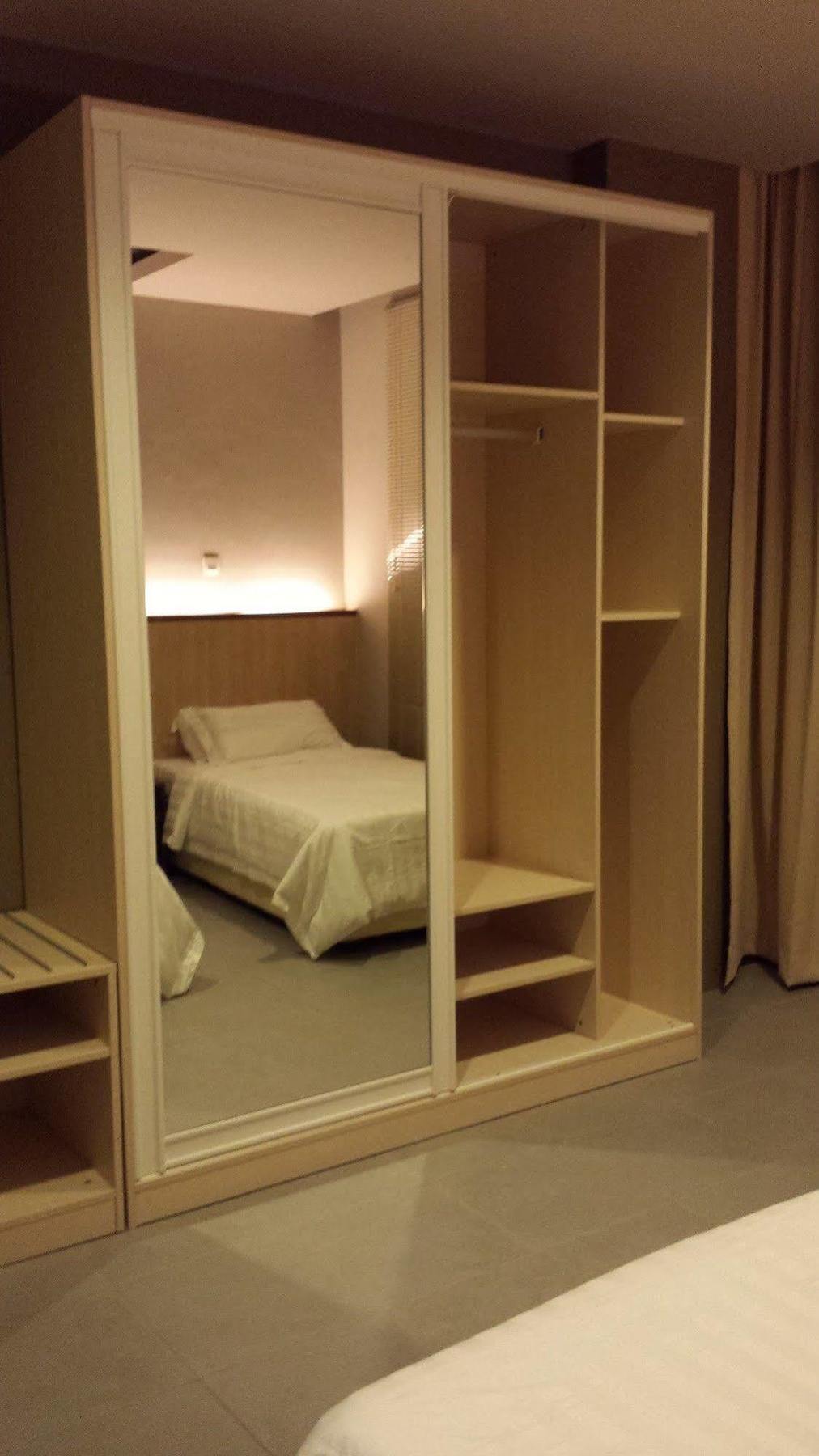 Tribeca Suites Кучінг Екстер'єр фото